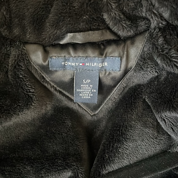 Tommy Hilfiger | Long Black Puffer Jacket - Picture 8 of 12